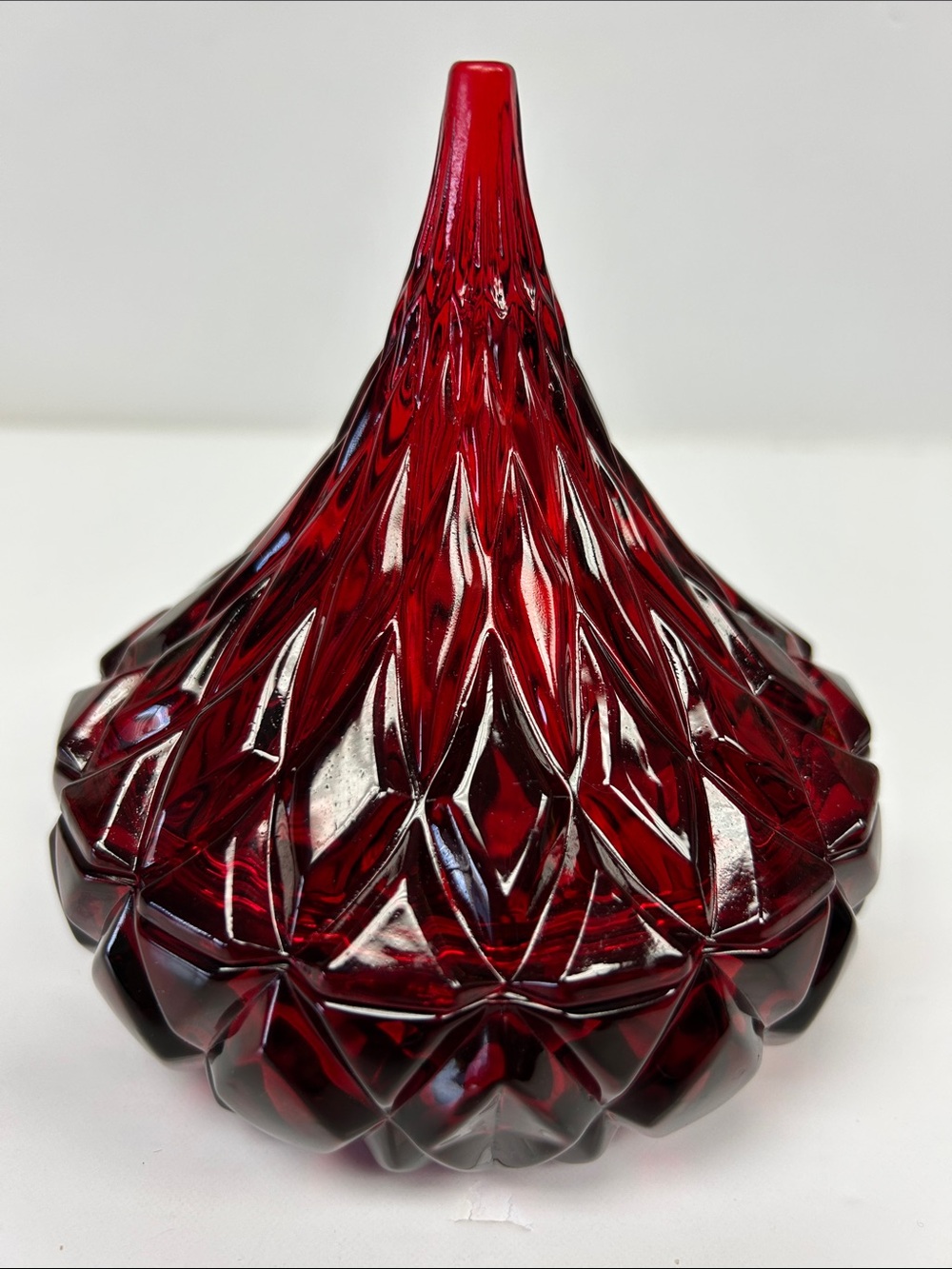 Shannon Crystal Ruby-red flash lead crystal lidded 5 x5  trinket/candy dish
